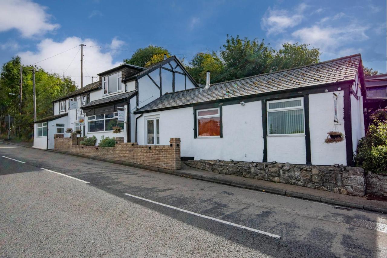 Welsh Row House Apartment Llandegla Екстериор снимка