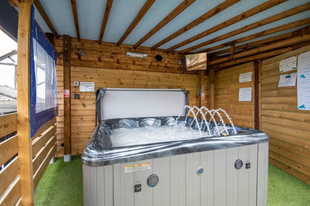 Welsh Row House Apartment Llandegla Екстериор снимка