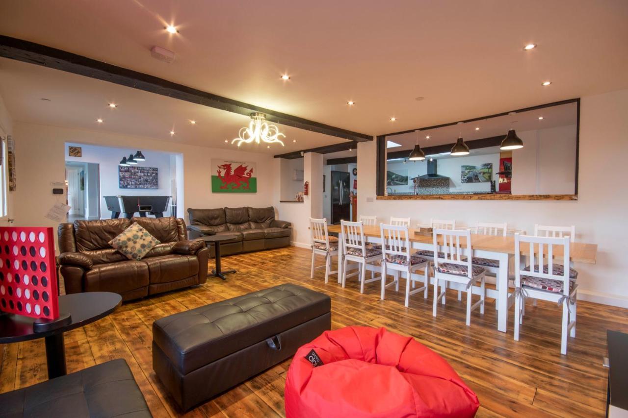 Welsh Row House Apartment Llandegla Екстериор снимка