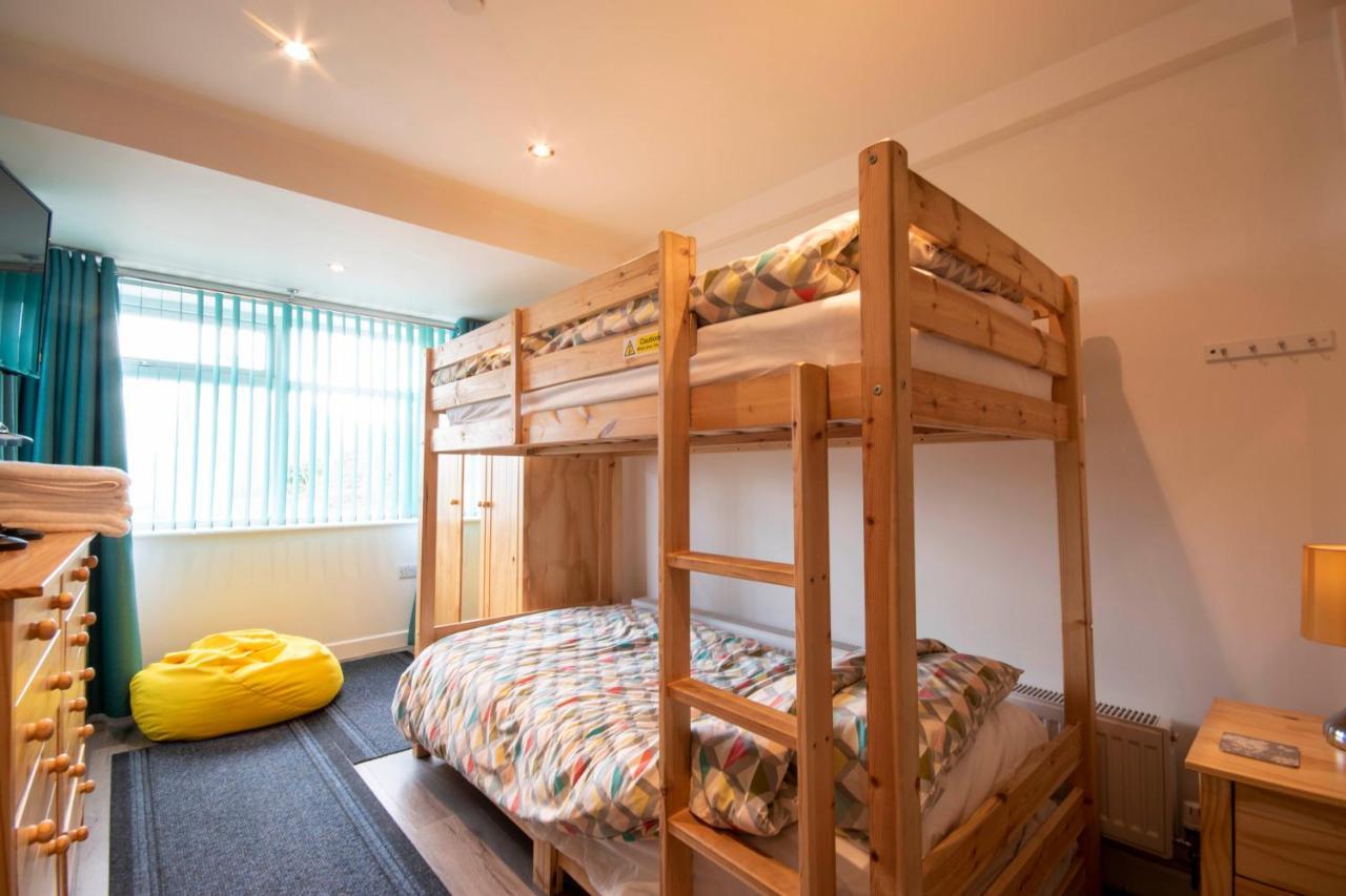 Welsh Row House Apartment Llandegla Екстериор снимка