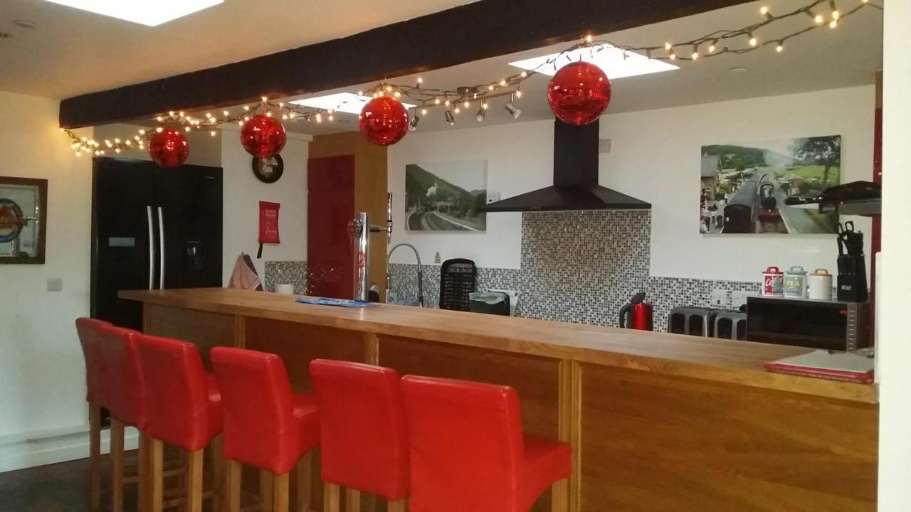 Welsh Row House Apartment Llandegla Екстериор снимка