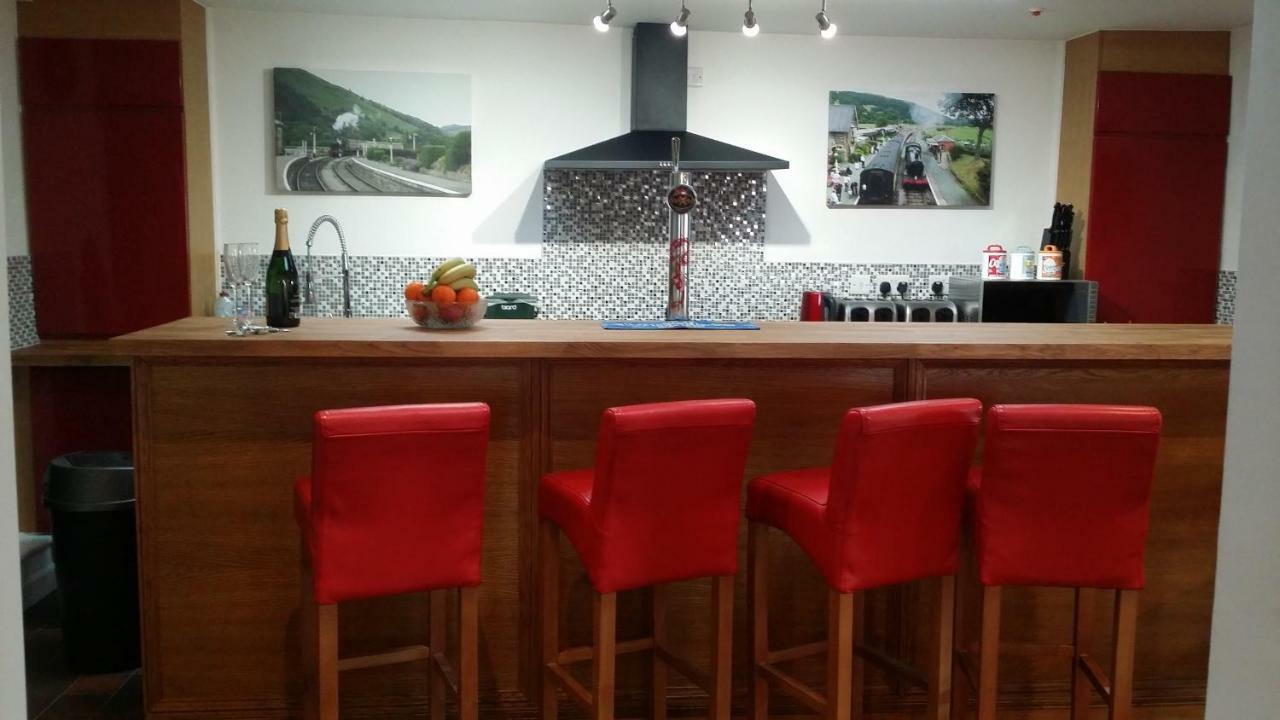 Welsh Row House Apartment Llandegla Екстериор снимка